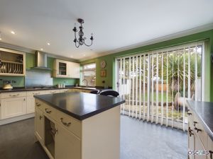 Photo 9- click for photo gallery